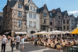 La liste des boutiques de CBD à Tours actualisée en 2025