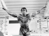 Arnold Schwarzenegger et le cannabis : c’est une histoire ancienne