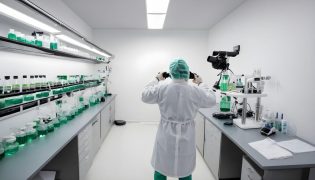 Laboratorios de CBD: Cuál es su importancia